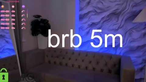 aria_mila online show from January 19, 11:36 am