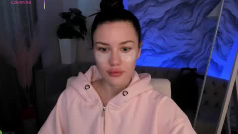 aria_mila online show from March 17, 3:00 am