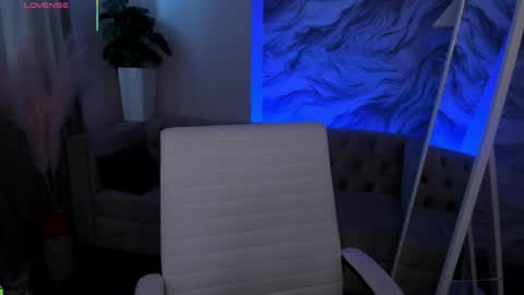 aria_mila online show from April 15, 3:24 am