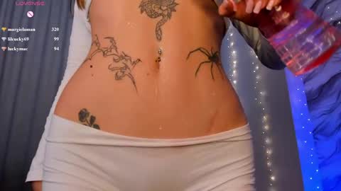 Snapshot of aria_mila chatting on April 23, 12:29 pm aria_mila online show from April 23, 12:29 pm