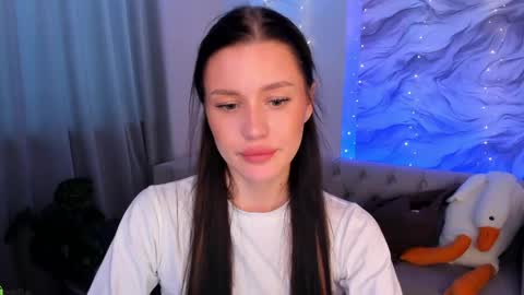 Snapshot of aria_mila chatting on April 27, 11:08 am aria_mila online show from April 27, 11:08 am