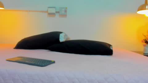 Snapshot of aria_millers1 chatting on April 2, 12:14 pm aria_millers1 online show from April 2, 12:14 pm