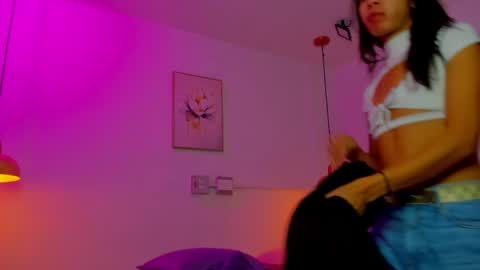 aria_millers1 online show from April 24, 11:01 am