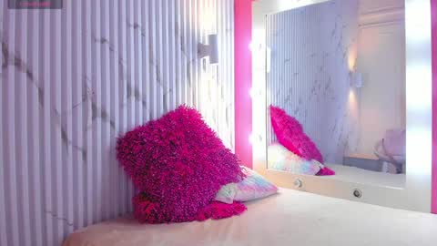 Aria Millers  online show from February 4, 7:33 pm