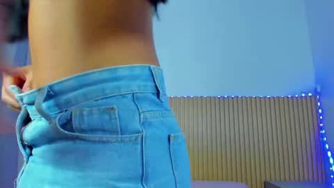 Aria Millers  online show from January 11, 12:10 pm