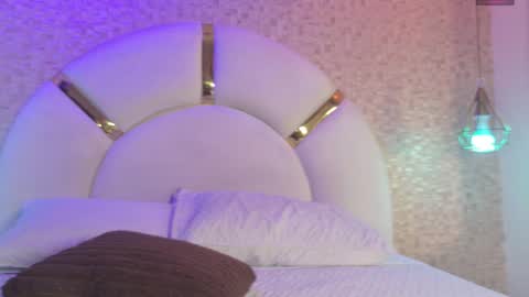 Snapshot of aria_sm chatting on November 23, 7:13 pm aria_sm online show from November 23, 7:13 pm