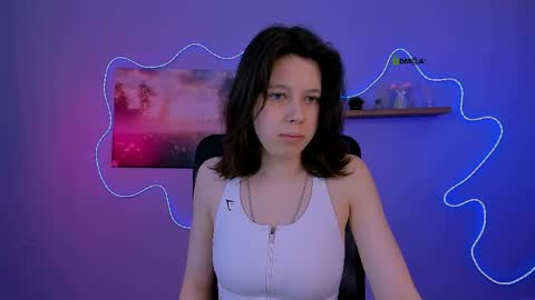 Snapshot of aria_wild_ chatting on May 17, 7:10 pm aria_wild_ online show from May 17, 7:10 pm