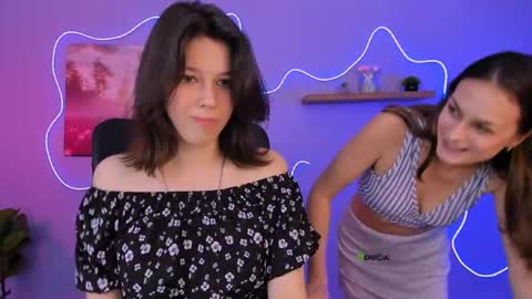 Snapshot of aria_wild_ chatting on May 22, 7:08 pm aria_wild_ online show from May 22, 7:08 pm