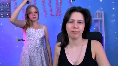 Snapshot of aria_wild_ chatting on July 19, 7:06 pm aria_wild_ online show from July 19, 7:06 pm