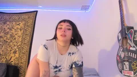 Aria and Orien online show from June 24, 4:28 pm
