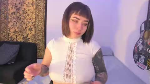 Aria and Orien online show from July 14, 3:18 pm