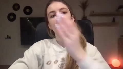 AriaCreazy online show from February 11, 9:25 pm