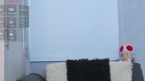 ariadnaa_brown1 online show from December 8, 4:28 pm