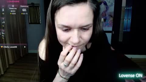 AriaGray online show from March 5, 6:59 pm