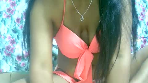 Snapshot of ariah12 chatting on December 2, 7:42 pm ariah12 online show from December 2, 7:42 pm