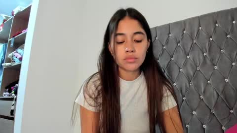 Snapshot of ariamontgomeryyy chatting on January 14, 4:40 pm Aria Montgomery online show from January 14, 4:40 pm