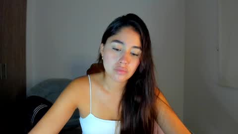 Snapshot of ariamontgomeryyy chatting on March 6, 12:00 am Aria Montgomery online show from March 6, 12:00 am