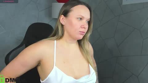 Dakota online show from February 23, 1:14 am