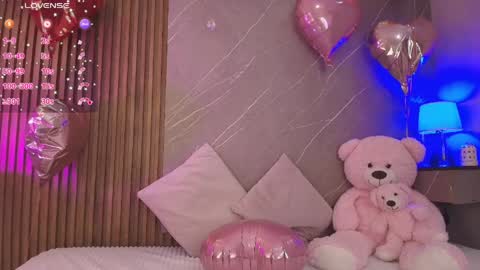 Ariana online show from April 9, 12:32 pm