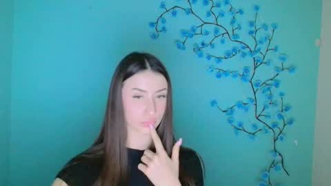 Ariana online show from March 9, 2:21 pm