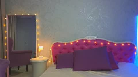 Ariana online show from December 11, 12:23 am