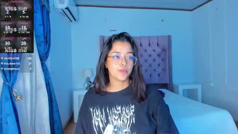 Ariana  online show from December 10, 1:32 am