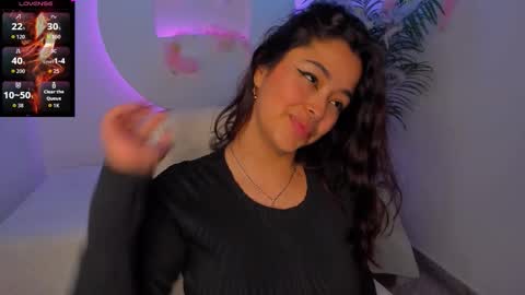 Ariana  online show from October 31, 1:34 pm