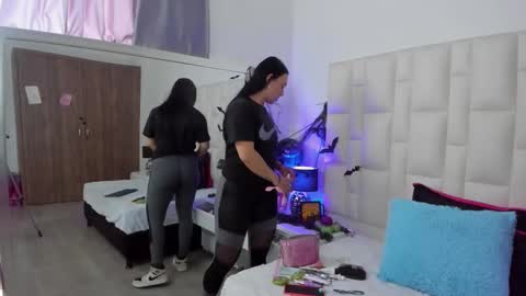  ariana  online show from October 23, 5:01 pm