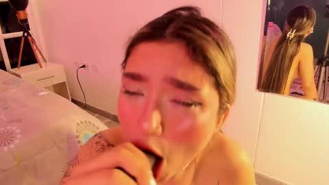 Ari online show from January 18, 6:45 am