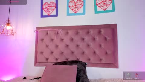 Snapshot of ariana_zc_ chatting on January 27, 11:33 pm Susan online show from January 27, 11:33 pm