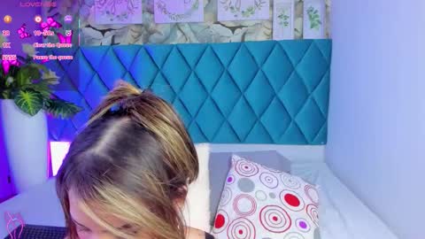 Ari  online show from November 8, 4:56 am