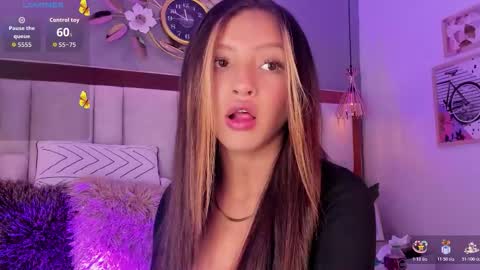 Ariana online show from November 21, 4:49 pm