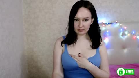 arianakuiper online show from April 20, 12:08 pm