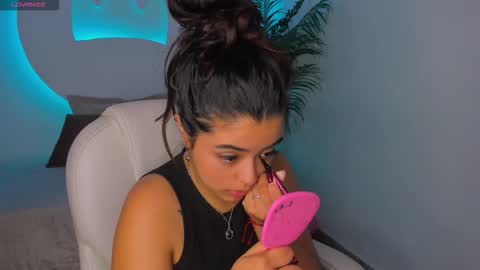 Snapshot of arianapierce chatting on October 22, 12:27 pm arianapierce online show from October 22, 12:27 pm