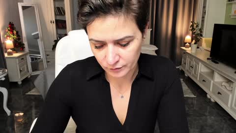 Ana online show from January 4, 10:49 am