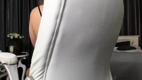 Ana online show from January 21, 2:37 pm