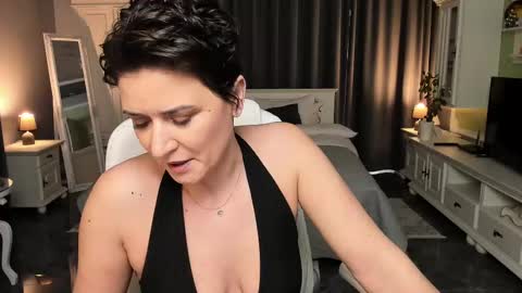 Ana online show from February 14, 12:36 pm