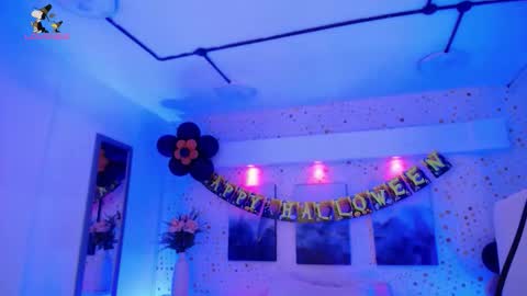 Ari  online show from November 2, 12:51 pm