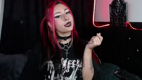 Snapshot of arianauwu666 chatting on February 5, 2:08 am help me 100 hands up my OF is Free  online show from February 5, 2:08 am