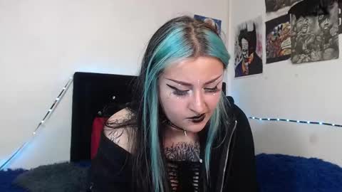 Snapshot of arianauwu666 chatting on March 12, 5:46 am help me 100 hands up my OF is Free  online show from March 12, 5:46 am