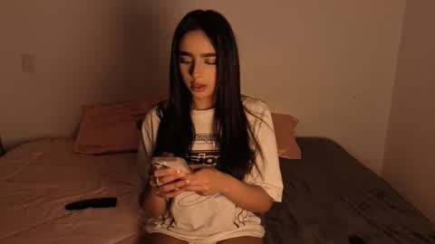 ariandbela__ online show from October 8, 4:43 am