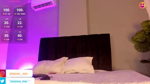 arianna__8 online show from November 17, 1:06 pm