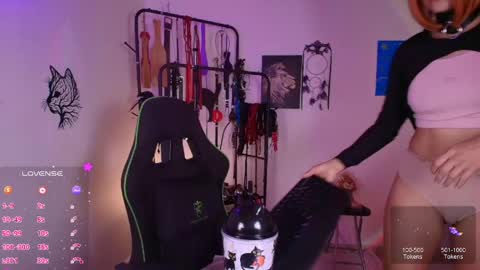 arianna_connorr online show from April 21, 4:01 pm