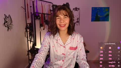 Snapshot of arianna_connorr chatting on May 4, 1:29 pm arianna_connorr online show from May 4, 1:29 pm