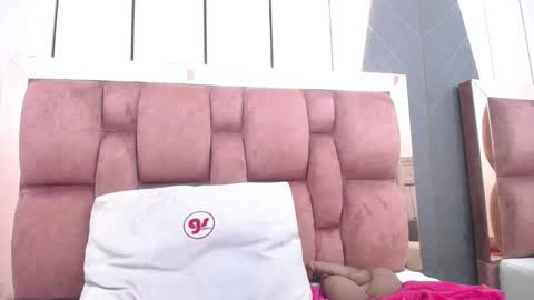 arianna pearl online show from February 26, 2:05 pm