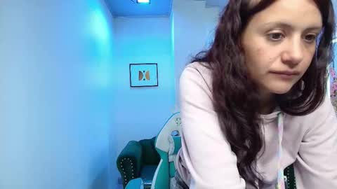 arianna_sweeet online show from November 18, 3:23 am