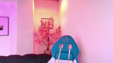 Snapshot of arianna_sweeet chatting on June 16, 3:31 am arianna_sweeet online show from June 16, 3:31 am