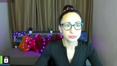 Arianna online show from January 23, 12:30 pm