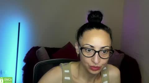 Arianna online show from September 17, 6:20 pm