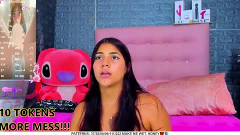 Snapshot of ariannalewis1 chatting on January 17, 10:01 pm Arianna online show from January 17, 10:01 pm